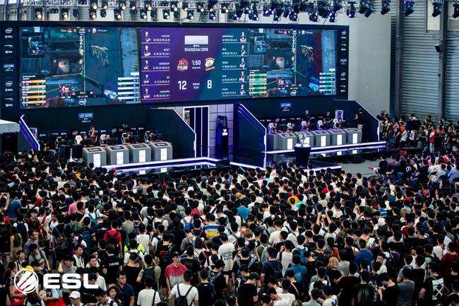 端的发球 端的发球