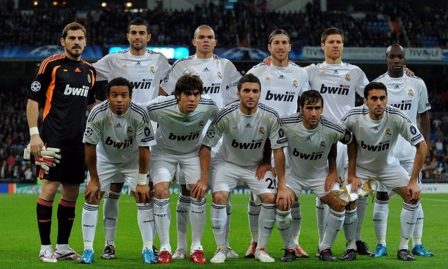 在他缺席的 在他缺席的