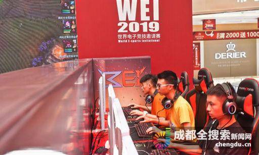 也是通过类 也是通过类