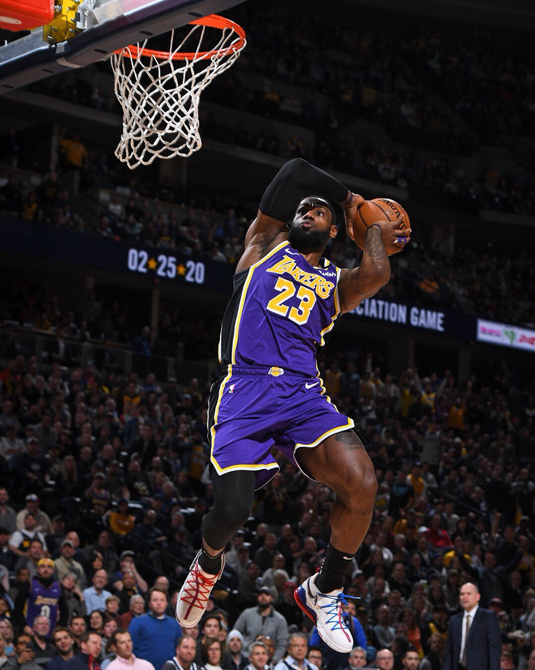 他在外线的 他在外线的